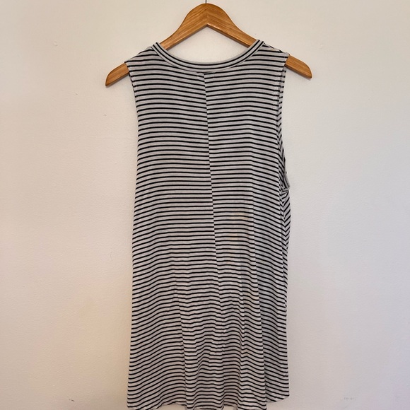 TOBI long striped tank with tie front - Picture 3 of 3